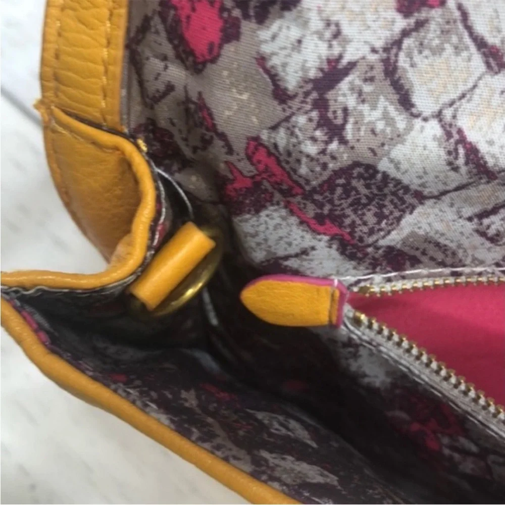 Elliott Lucca Clutch